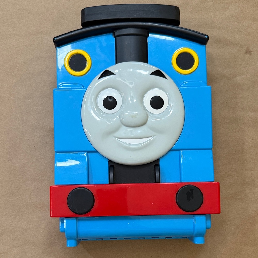 Thomas & Friends Take-n-Play Tote-A-Train Storage Case with 4 Toy Trains